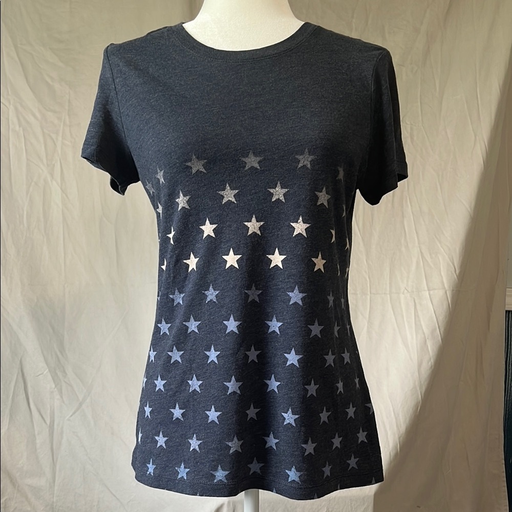 Eddie Bauer Women's Star Print T-Shirt Good Used Condition